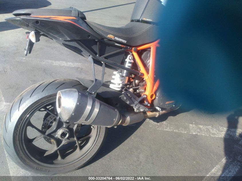 2016 KTM 1290 SUPER DUKE R VBKV39405GM937312