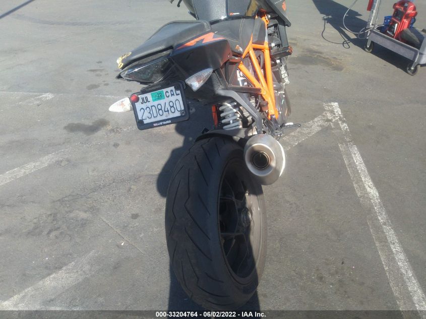 2016 KTM 1290 SUPER DUKE R VBKV39405GM937312
