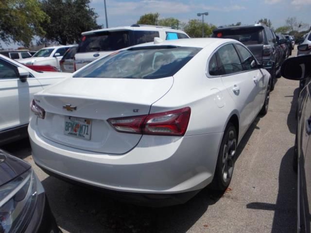 1G1ZD5ST1LF105916 Chevrolet Malibu LT 3