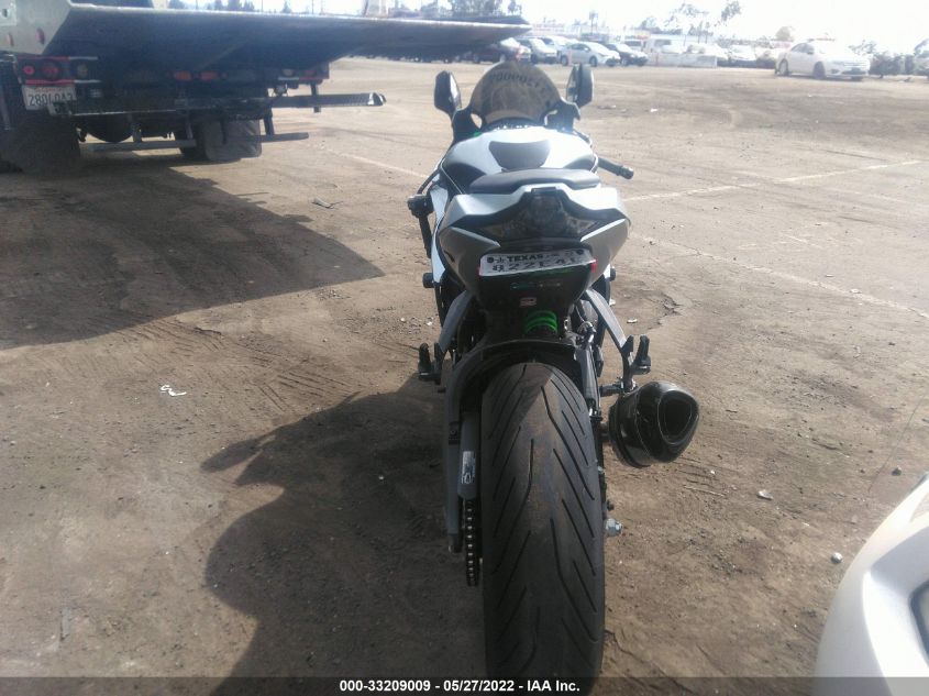 2018 KAWASAKI ZX1000 S JKAZXCS17JA014011