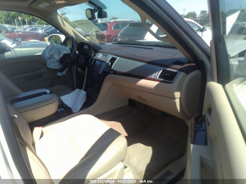 2013 CADILLAC ESCALADE ESV ESV PREMIUM 1GYS4JEF9DR184818
