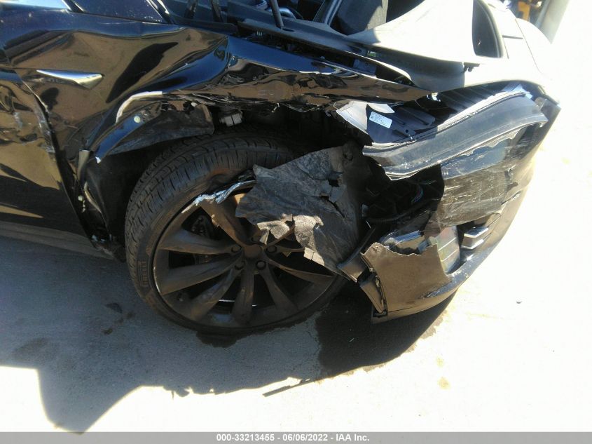 2018 TESLA MODEL X 75D/100D/P100D 5YJXCBE21JF121909