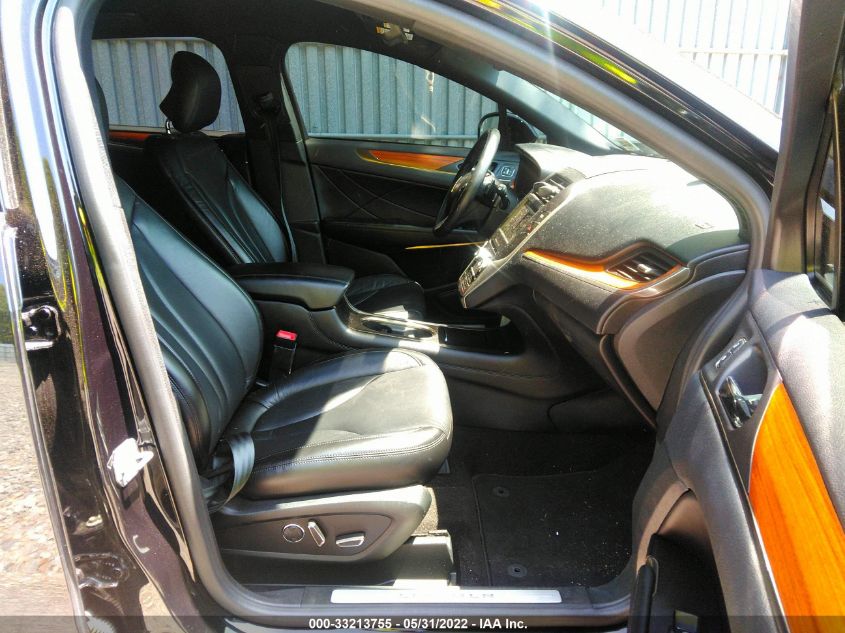 2019 LINCOLN MKC SELECT 5LMCJ2D9XKUL15990