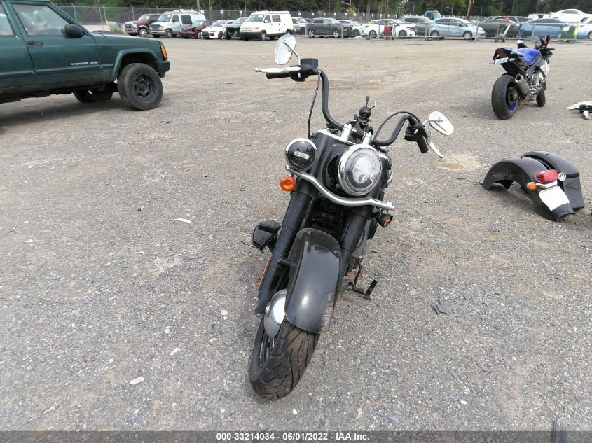 2019 HARLEY-DAVIDSON FLHCS 1HD1YBK26KB066890