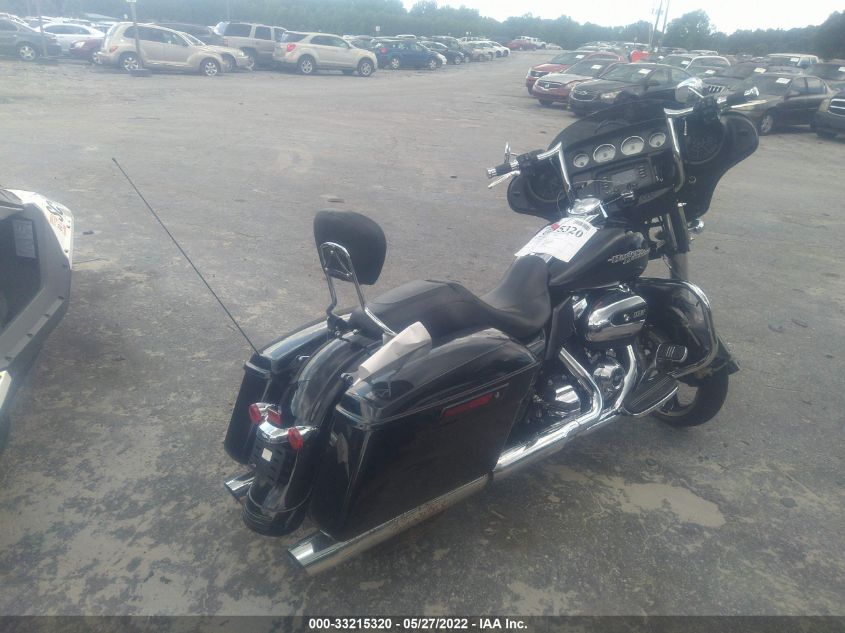 2017 HARLEY-DAVIDSON FLHX STREET GLIDE 1HD1KBC1XHB604281