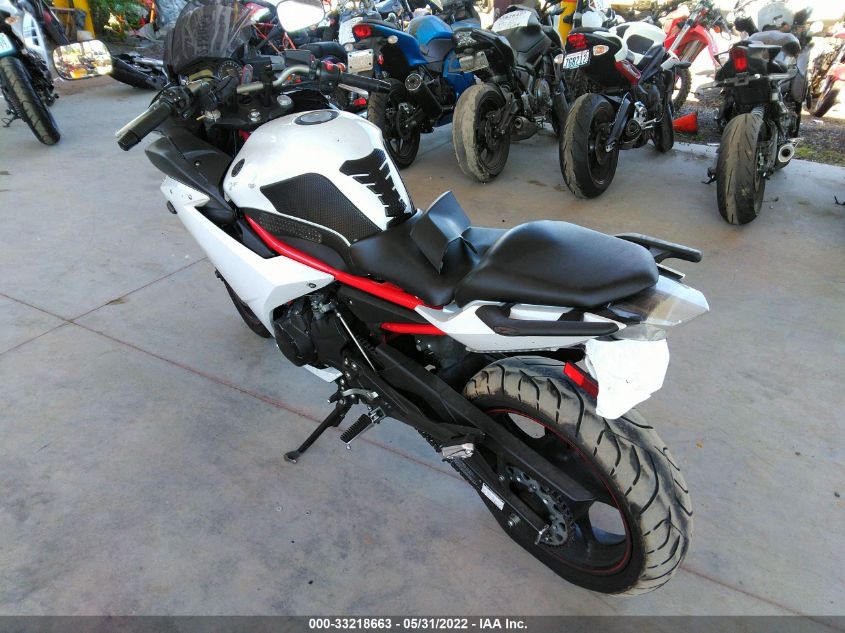 2013 YAMAHA FZ6 R JYARJ18E8DA011656