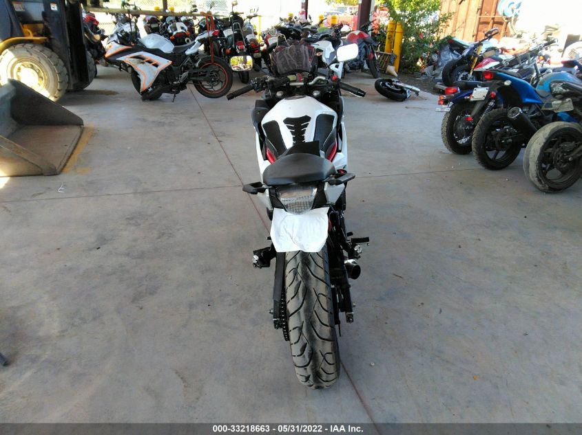 2013 YAMAHA FZ6 R JYARJ18E8DA011656