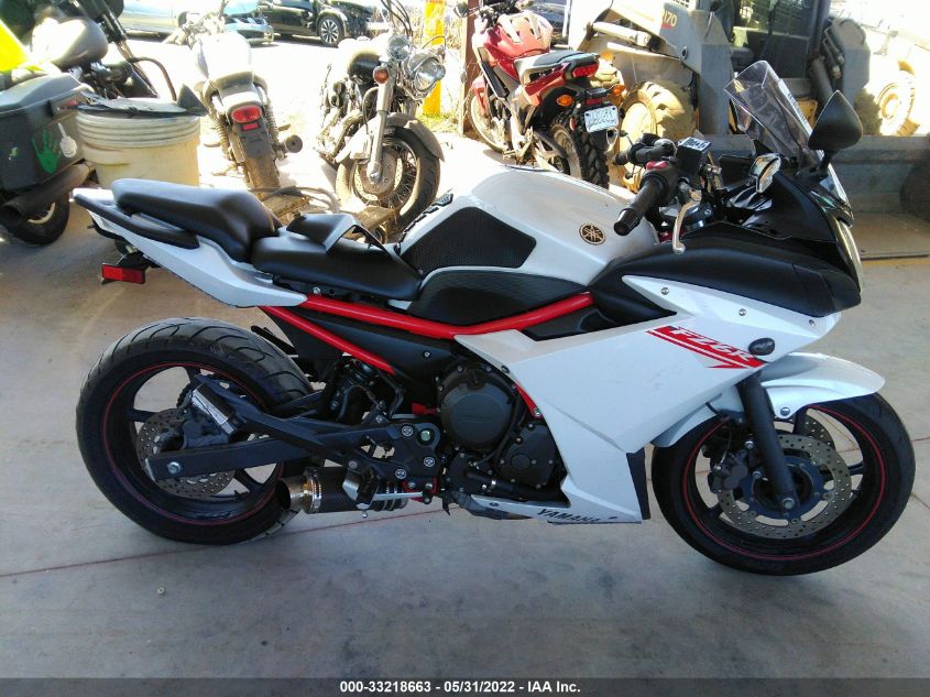 2013 YAMAHA FZ6 R JYARJ18E8DA011656