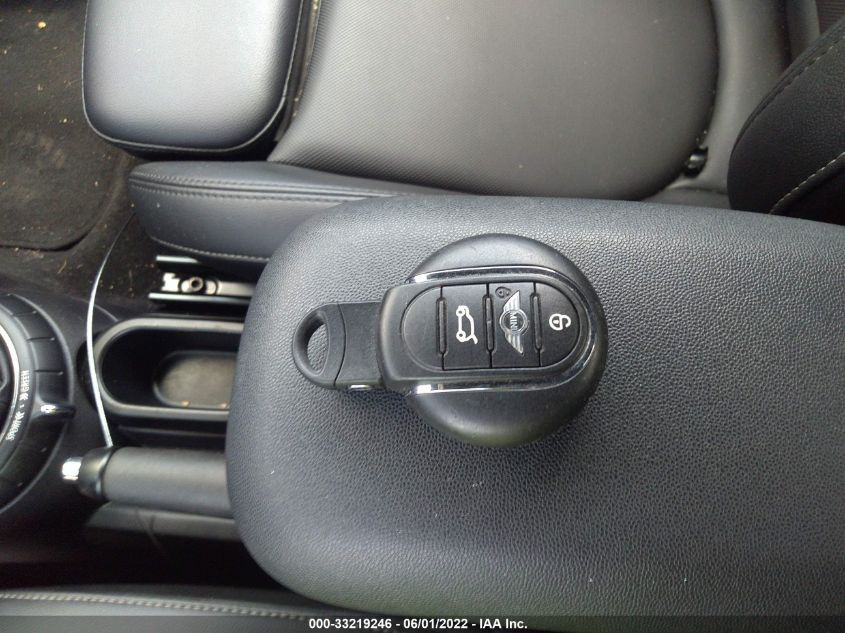 2015 MINI COOPER HARDTOP S WMWXP7C5XF2A35104