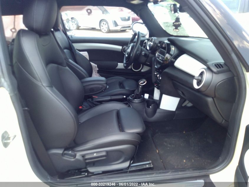 2015 MINI COOPER HARDTOP S WMWXP7C5XF2A35104