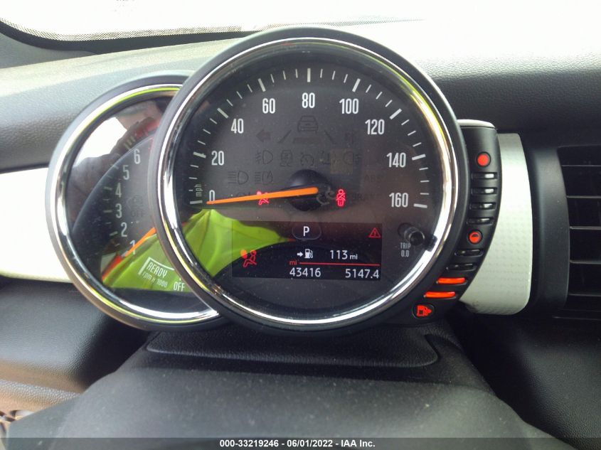 2015 MINI COOPER HARDTOP S WMWXP7C5XF2A35104