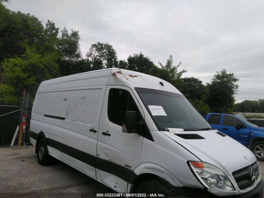 2013 MERCEDES-BENZ SPRINTER 2500 HIGH ROOF WD3PE8CC2D5725946