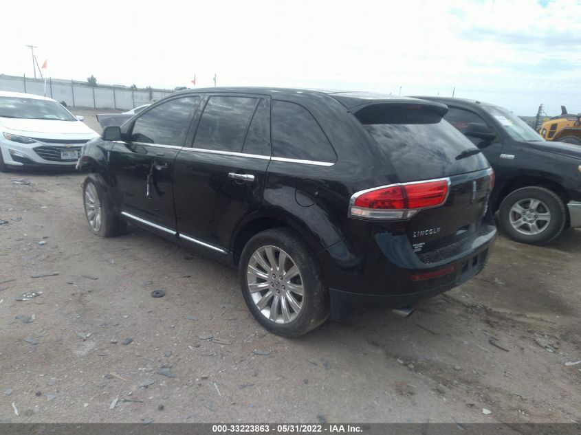 2013 LINCOLN MKX 2LMDJ8JK1DBL36659