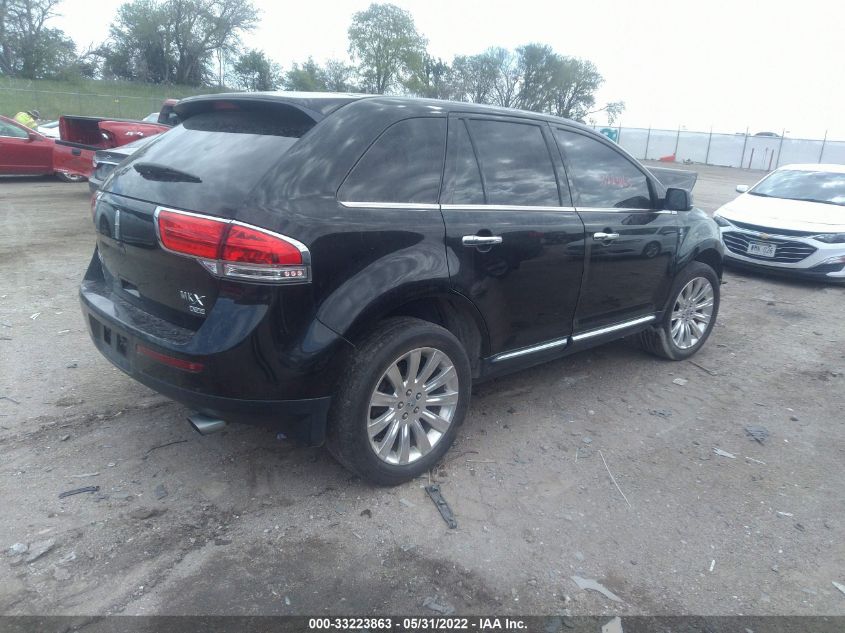 2013 LINCOLN MKX 2LMDJ8JK1DBL36659