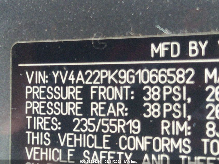 2016 VOLVO XC90 T6 MOMENTUM YV4A22PK9G1066582