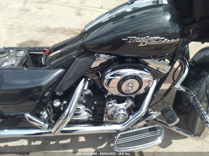 2007 HARLEY-DAVIDSON FLHX 1HD1KB4197Y716094