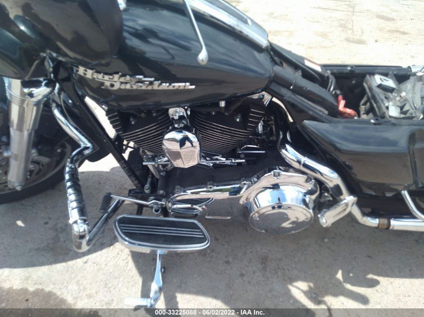 2007 HARLEY-DAVIDSON FLHX 1HD1KB4197Y716094