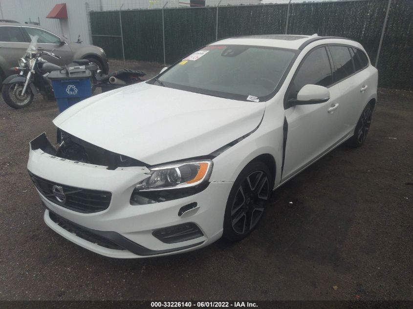 2018 VOLVO V60 T5/DYNAMIC YV140MEL7J2404120