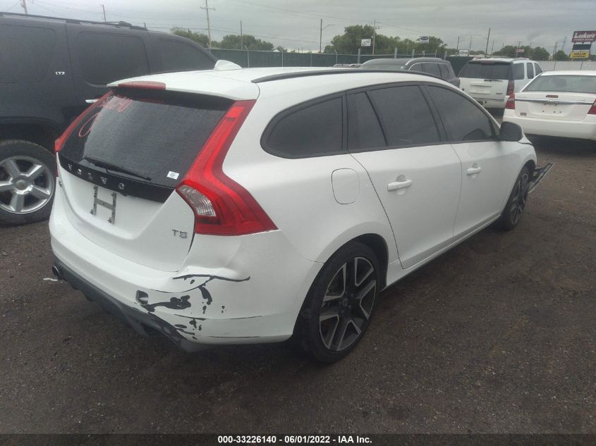 2018 VOLVO V60 T5/DYNAMIC YV140MEL7J2404120