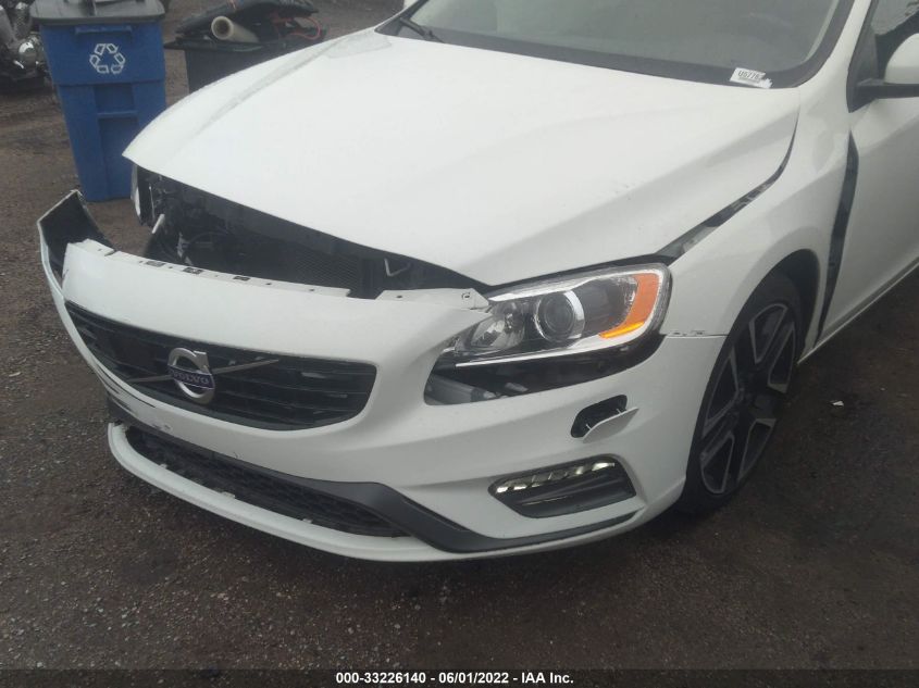 2018 VOLVO V60 T5/DYNAMIC YV140MEL7J2404120