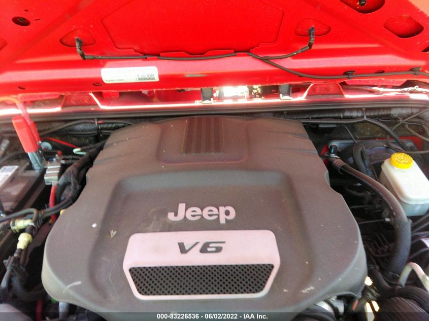 2015 JEEP WRANGLER UNLIMITED SPORT 1C4BJWDG1FL570516