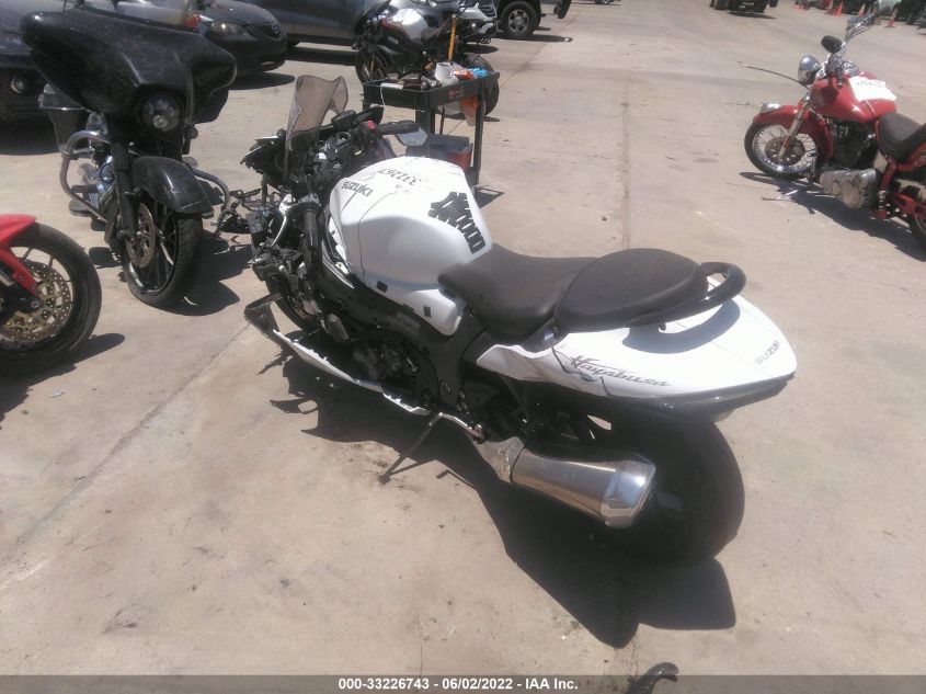 2022 SUZUKI GSX1300 RR JS1EJ11B4N7101723