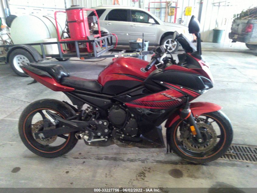 2011 YAMAHA FZ6 R JYARJ18E1BA007218