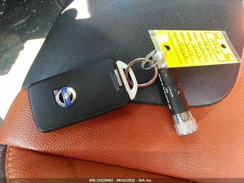 2017 VOLVO V60 CROSS COUNTRY YV440MWK7H1029600