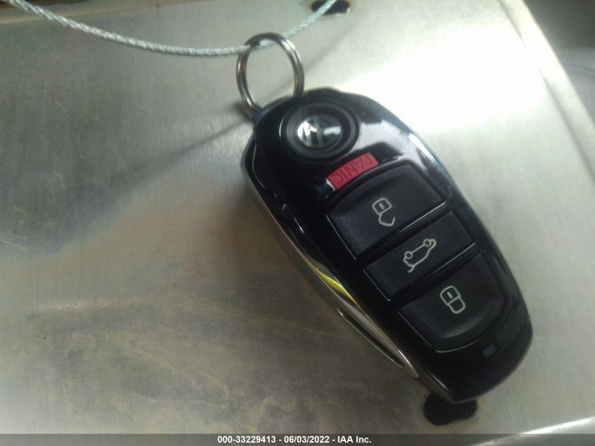 2013 VOLKSWAGEN TOUAREG EXEC WVGEF9BP5DD002324