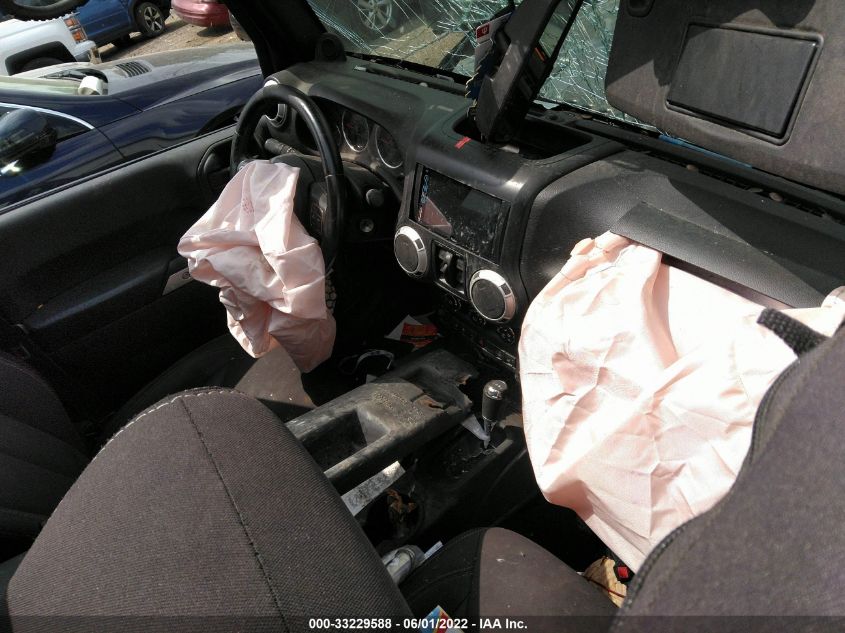 2014 JEEP WRANGLER UNLIMITED SAHARA 1C4BJWEGXEL282488