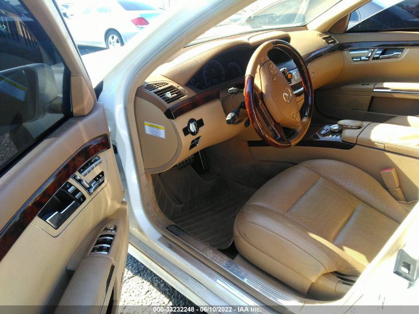 2013 MERCEDES-BENZ S-CLASS S 550 WDDNG7DB9DA501805