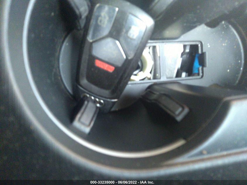 2017 AUDI A4 PREMIUM WAUANAF46HN013160