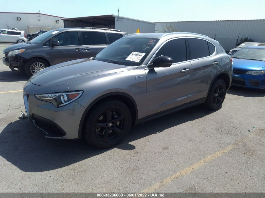 2018 ALFA ROMEO STELVIO ZASFAKAN1J7B83258