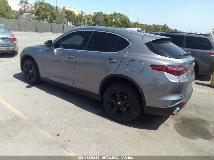 2018 ALFA ROMEO STELVIO ZASFAKAN1J7B83258
