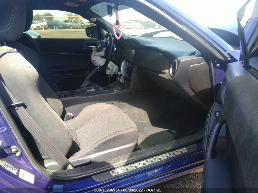 2017 TOYOTA 86 JF1ZNAA10H8700724