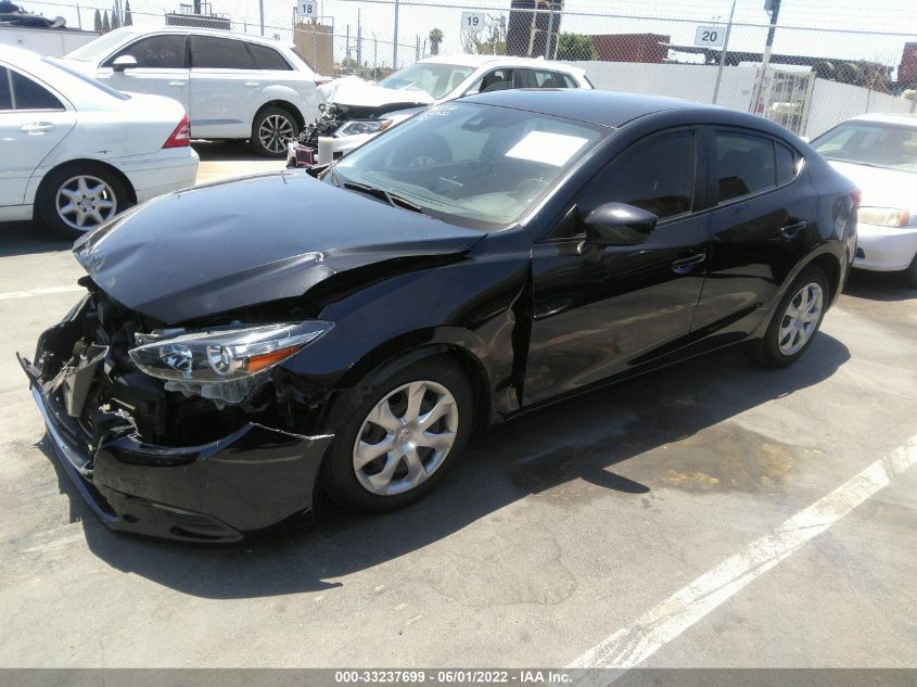 2018 MAZDA MAZDA3 4-DOOR SPORT 3MZBN1U76JM226160
