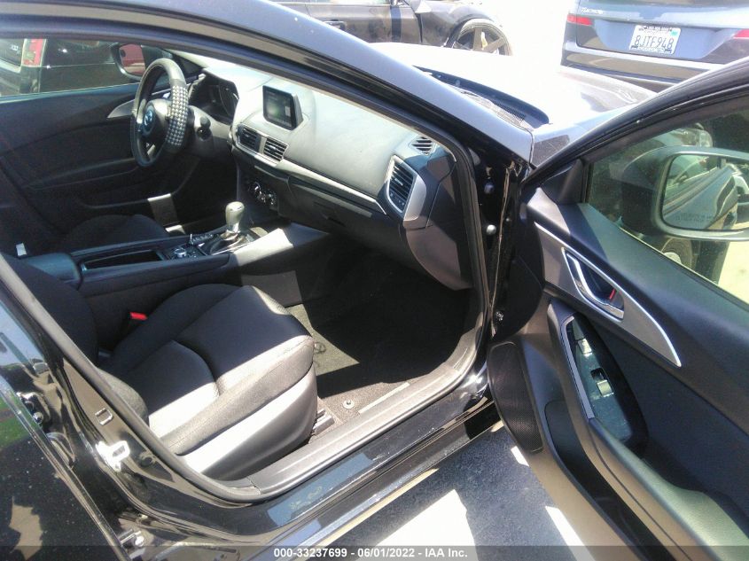 2018 MAZDA MAZDA3 4-DOOR SPORT 3MZBN1U76JM226160