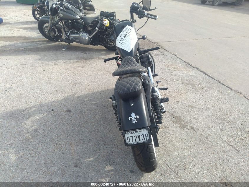 2018 HARLEY-DAVIDSON XL883 IRON 883 1HD4LE219JC404991