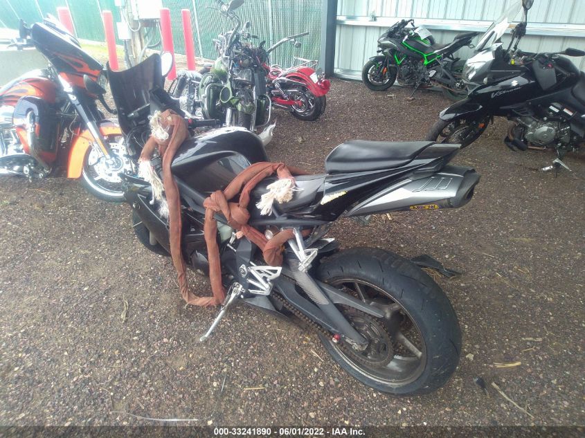 2011 TRIUMPH MOTORCYCLE DAYTONA 675 SMTD00NS9BJ452846