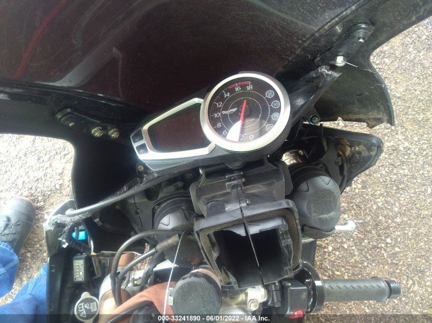 2011 TRIUMPH MOTORCYCLE DAYTONA 675 SMTD00NS9BJ452846