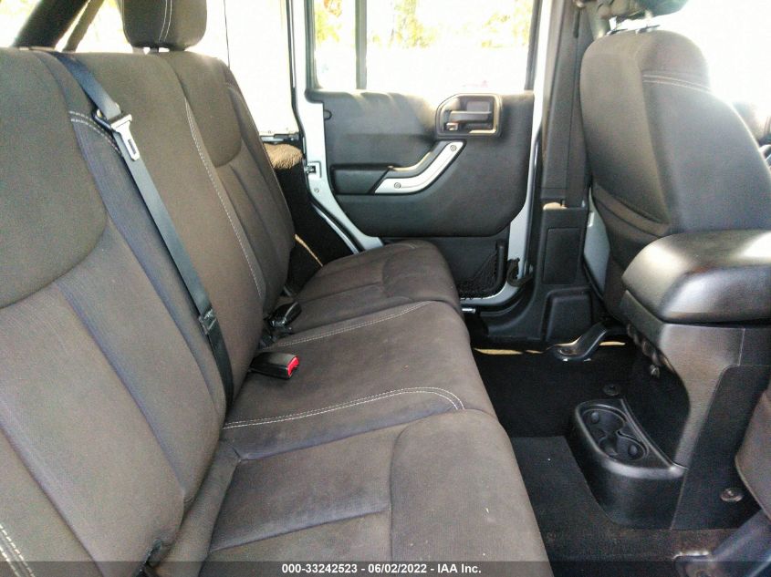 2015 JEEP WRANGLER UNLIMITED SAHARA 1C4BJWEG9FL646370