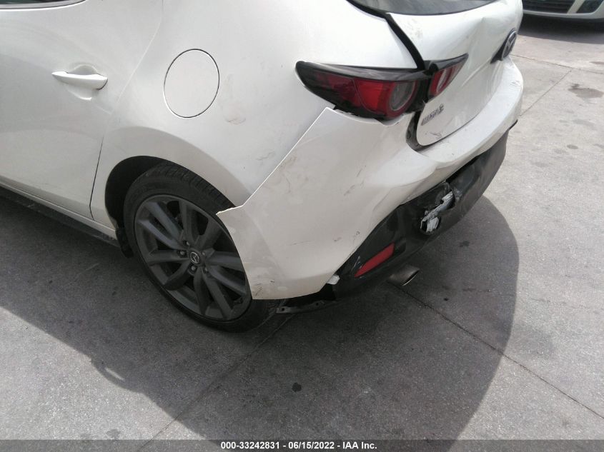 2019 MAZDA MAZDA3 HATCHBACK JM1BPAJM1K1129065