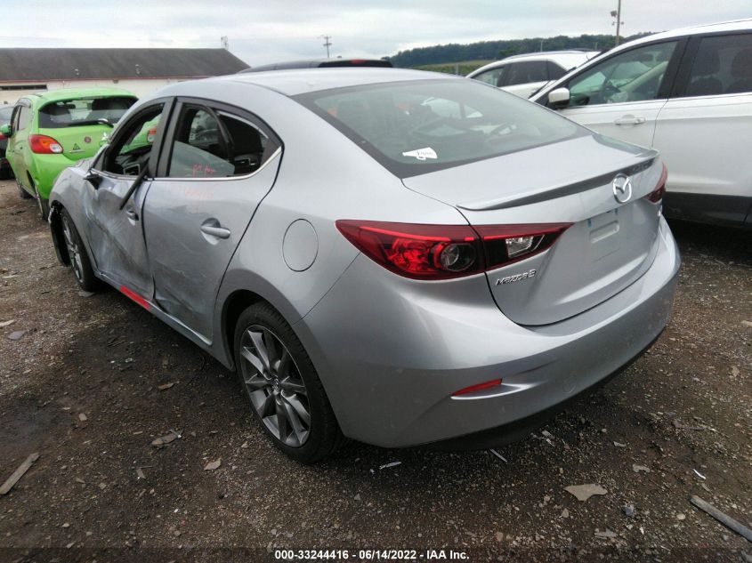 2018 MAZDA MAZDA3 4-DOOR TOURING 3MZBN1V37JM241424