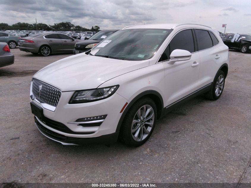 2019 LINCOLN MKC SELECT 5LMCJ2C92KUL13443