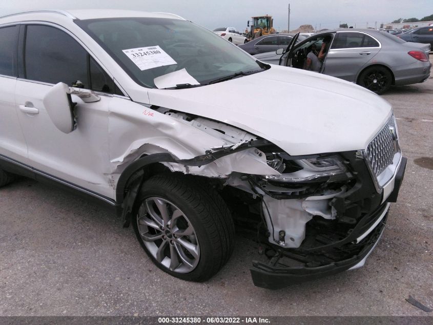 2019 LINCOLN MKC SELECT 5LMCJ2C92KUL13443