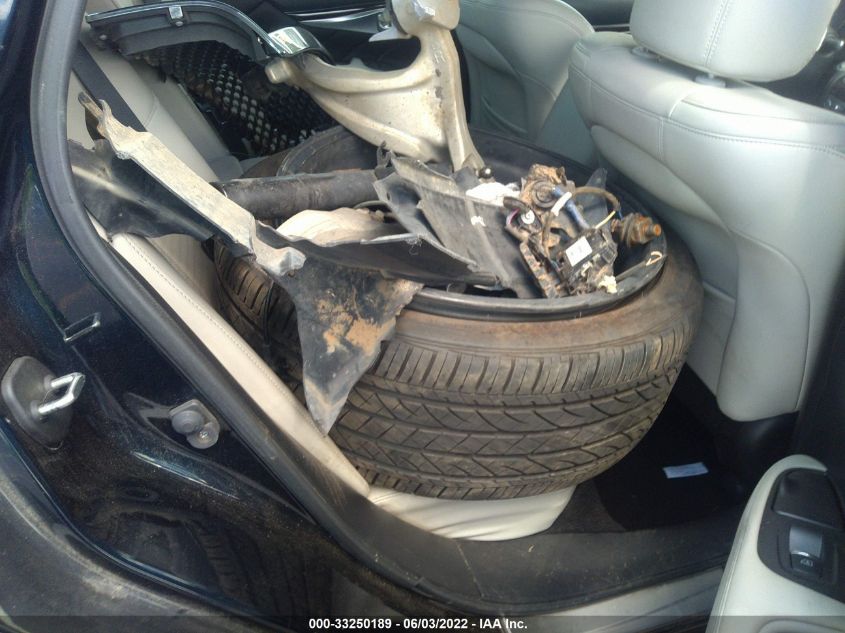 2015 INFINITI Q70 JN1BY1AP7FM541182
