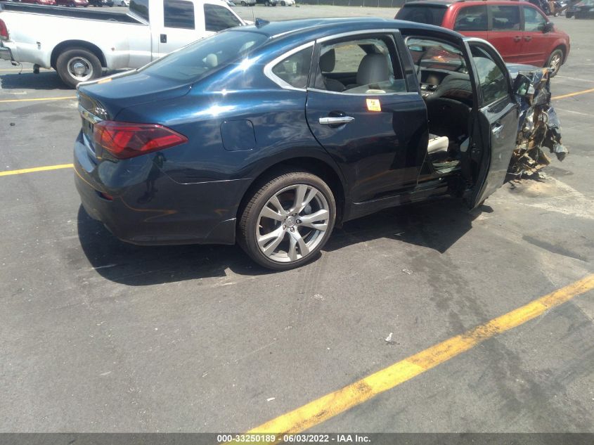 2015 INFINITI Q70 JN1BY1AP7FM541182