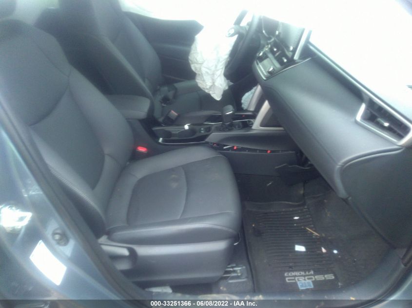 2022 TOYOTA COROLLA CROSS XLE 7MUDAABG5NV007857