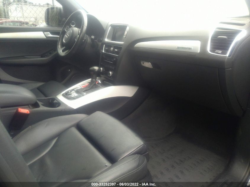 2017 AUDI Q5 PREMIUM PLUS WA1M2AFP3HA055225
