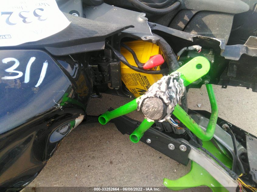 2011 KAWASAKI ZX600 R JKAZX4R13BA028646